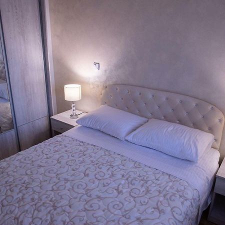 Perla Lux Apartments อารันเยโลวัคส์ ภายนอก รูปภาพ